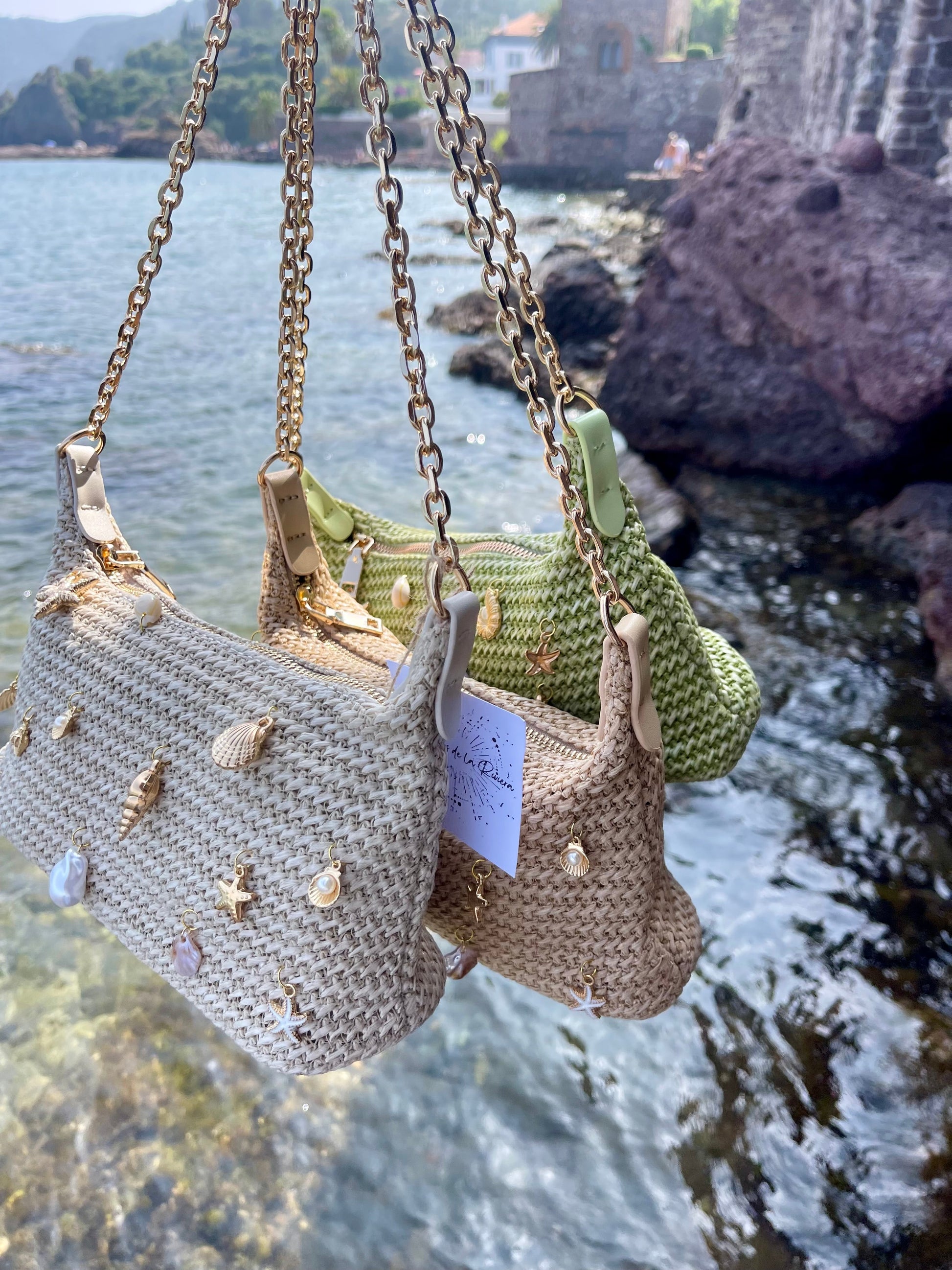 Sacs BAÏA Les Trésors de la Riviera sacs breloques coquillages 