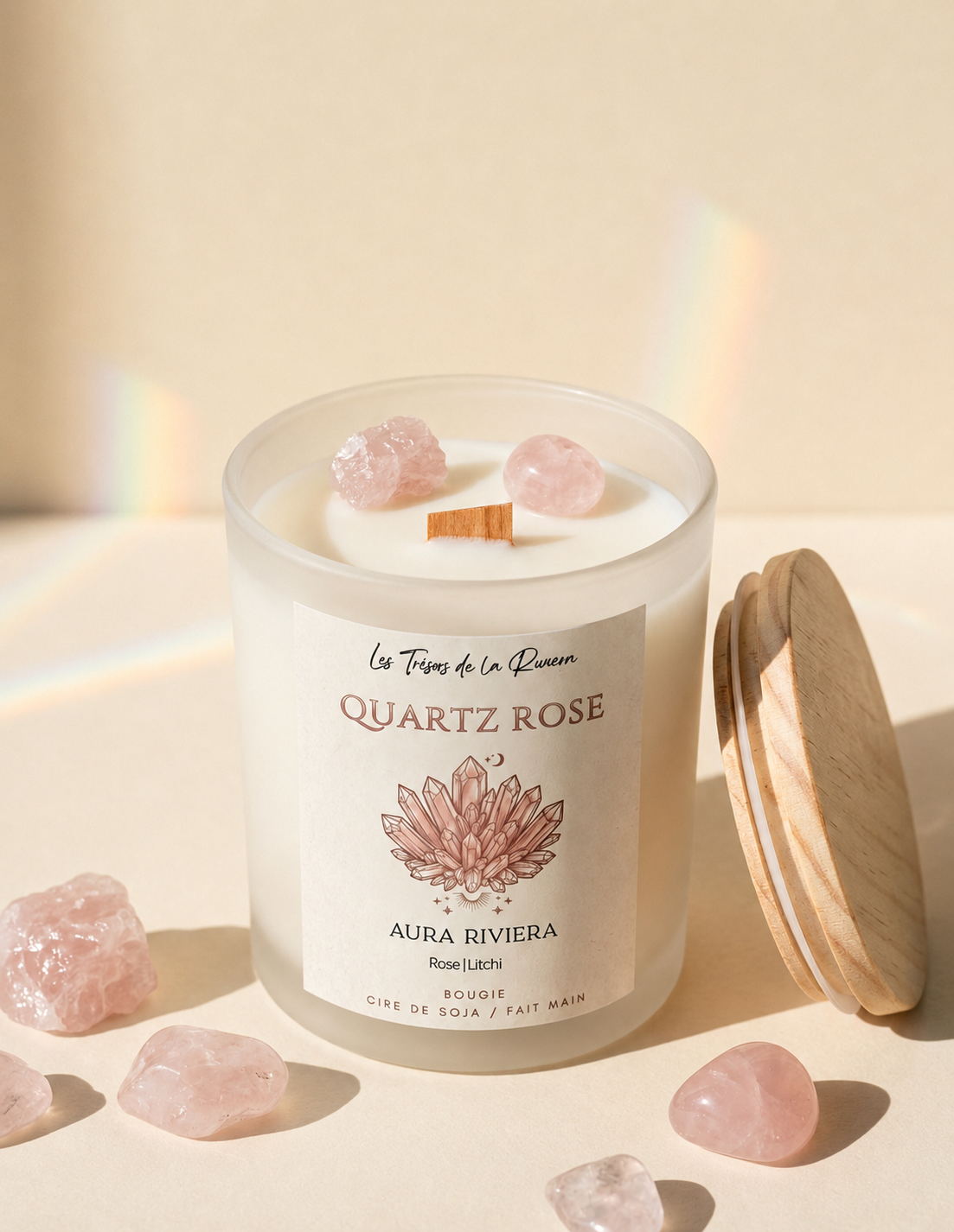 Bougie artisanale en cire végétale avec pierres de quartz rose naturelles, parfum de Grasse rose et litchi – Les Trésors de la Riviera