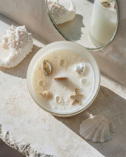 Bougie artisanale végétale Summer Vibes parfumée aux fleurs de tiaré, jasmin et monoï – parfum de Grasse – mèche en bois