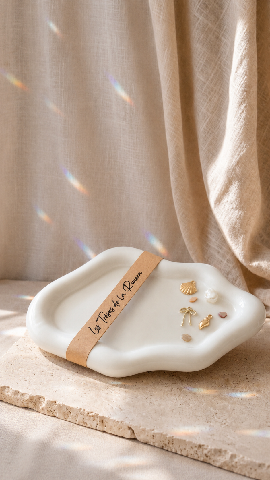 Plateau Nuage Écrin en céramique blanche, vide-poche élégant pour bijoux et décoration intérieure – Les Trésors de la Riviera